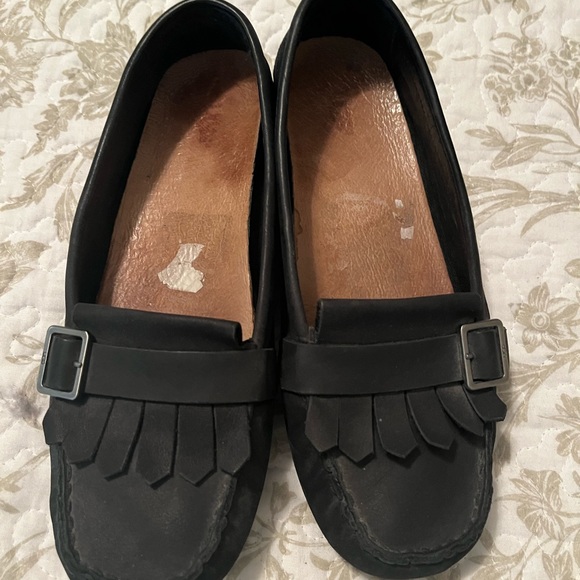 Ugg Driving Moccasins - Picture 2 of 6